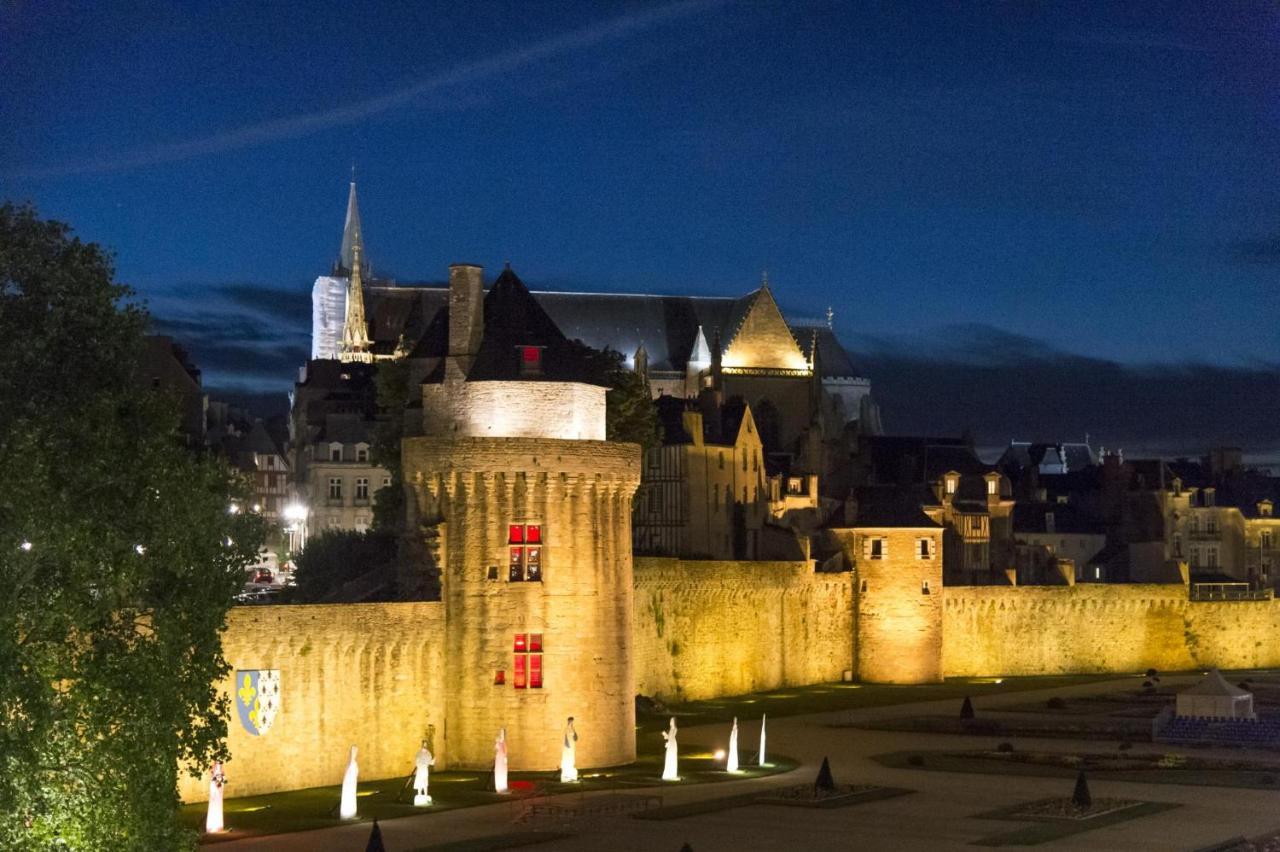 Ferienwohnung Studio Convivial En Plein Coeur Du Centre Historique De Vannes Exterior foto